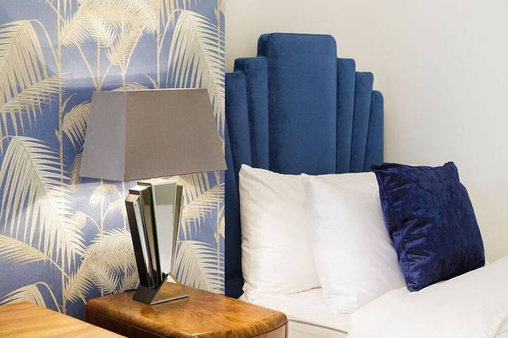 Entire apartment, Bedford House Apartment: Sea-facing former celebrity home in Brighton, Sussex