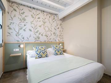 Holiday Apartment for 4 People in Centro (Granada), Granada, Photo 4