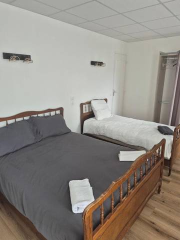 Cottage pour 3 personnes, avec vue, animaux acceptés à Champeix