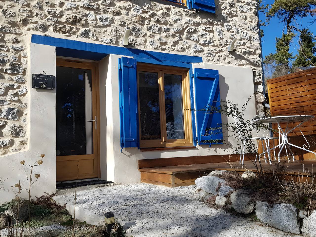 Estudio entero, Estudio 'Sorbier Des Oiseaux' con vistas a la montaña, terraza privada y Wi-Fi in Font-Romeu-Odeillo-Via, Parque Natural Regional de los Pirineos Catalanes