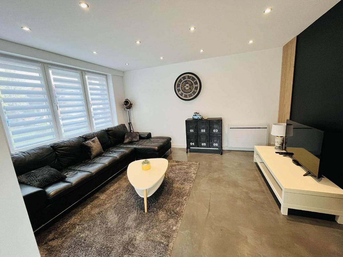 Four-Bedroom House in Saint-André-lez-Lille, Région de Lille