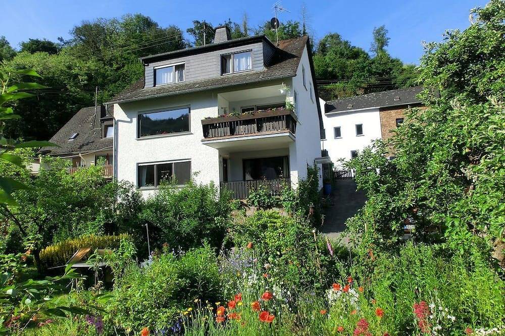 Ganze Wohnung, Ferienwohnung Klemm - 2-Bettwohnung mit Balkon in Burg Eltz, Burgen (Mosel)