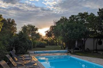 Location de vacances pour 6 personnes, avec jardin à Orthoux-Sérignac-Quilhan