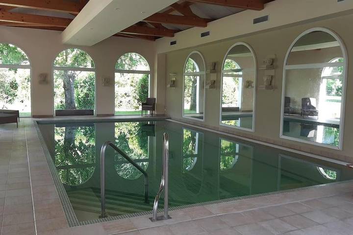 Maison de vacances pour 15 personnes, avec piscine ainsi que jardin et vue, adapté aux familles dans Yvelines - 3