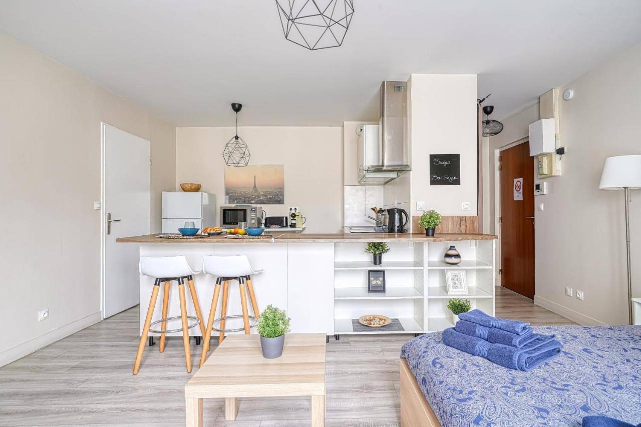 Appartement entier, Logement Noah in Évry-Courcouronnes, Essonne