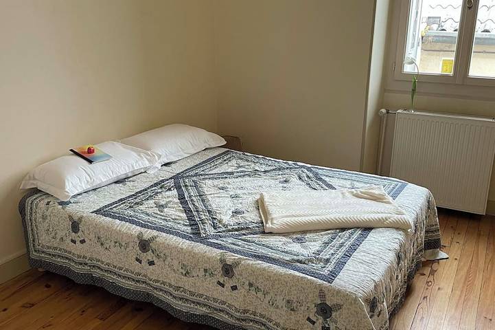Spacious riverside getaway in Cahors, Quercy