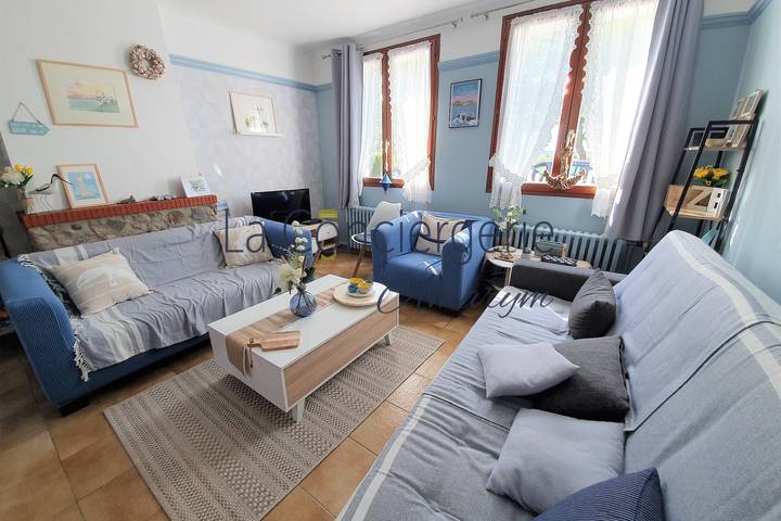 Location de vacances pour 8 personnes, avec jardin et terrasse à Millebosc