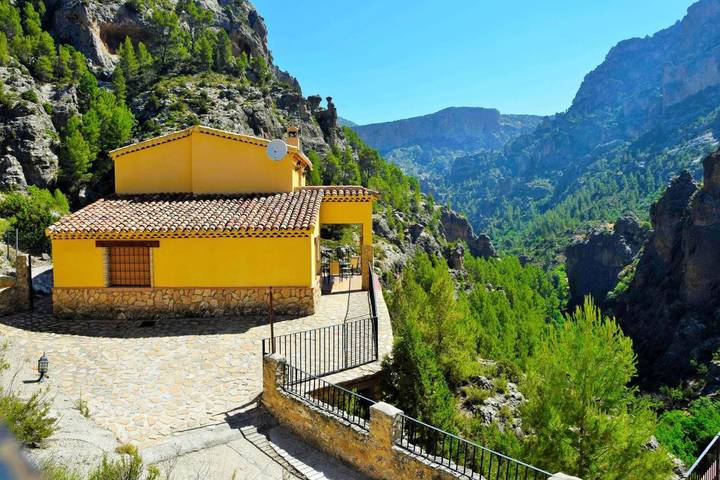 Casa rural para 7 personas, con vistas al lago y jardín además de vistas y piscina en Provincia de Albacete - 4