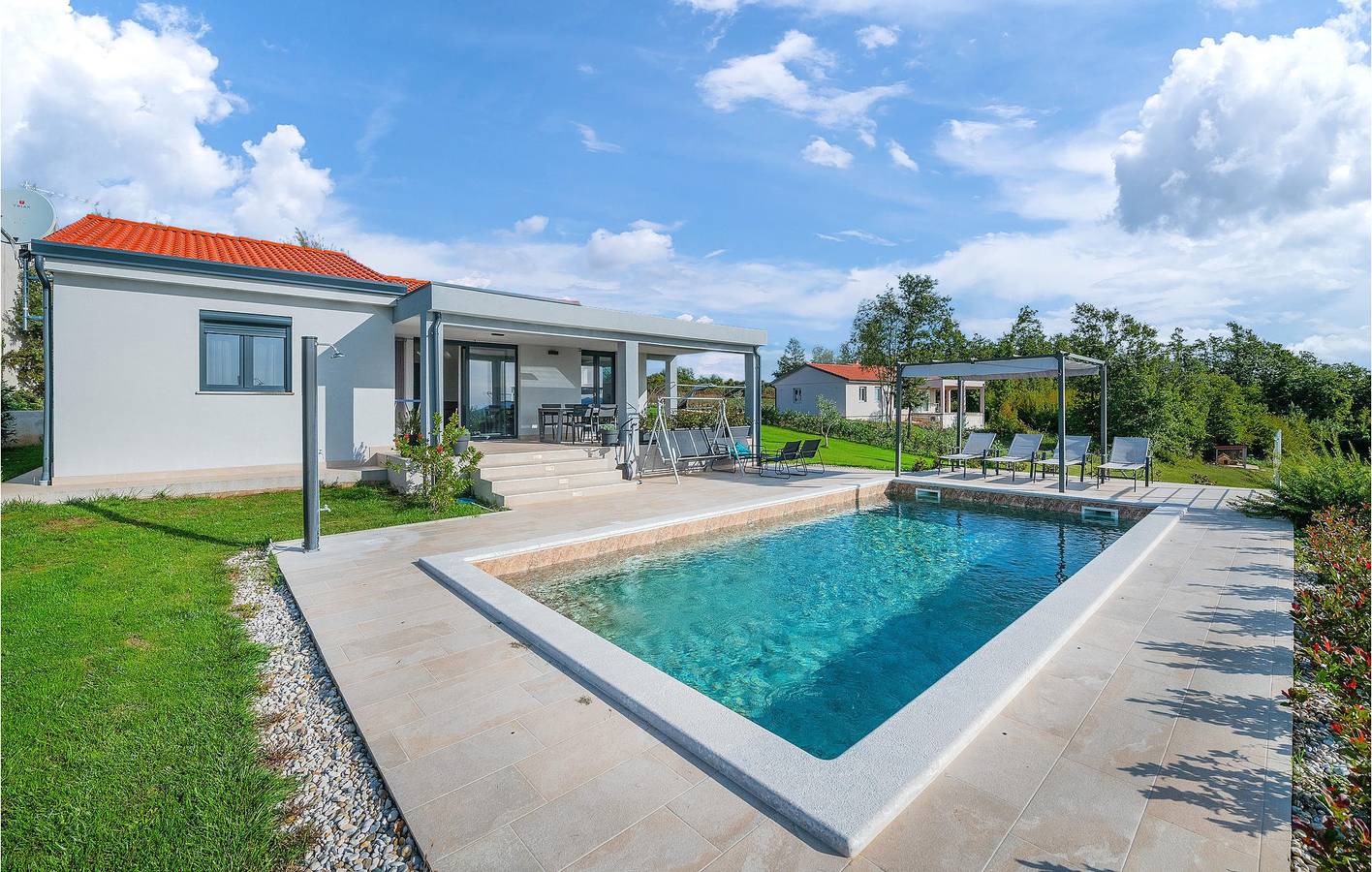 Gemütliche 75 m² große Ferienwohnung mit Pool, in der Nähe des Stadtzentrums und des Flusses – Melnica in Barban, Südküste Istrien
