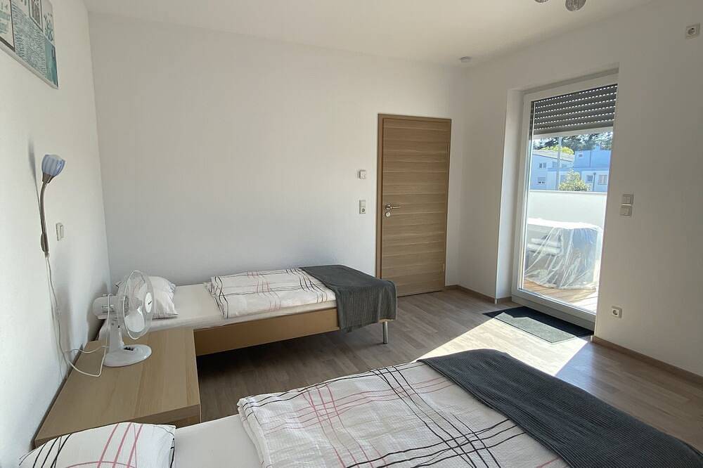 Entire apartment, Myhome10, Wiesbaden - Mainz in Mainz-Kostheim, Wiesbaden