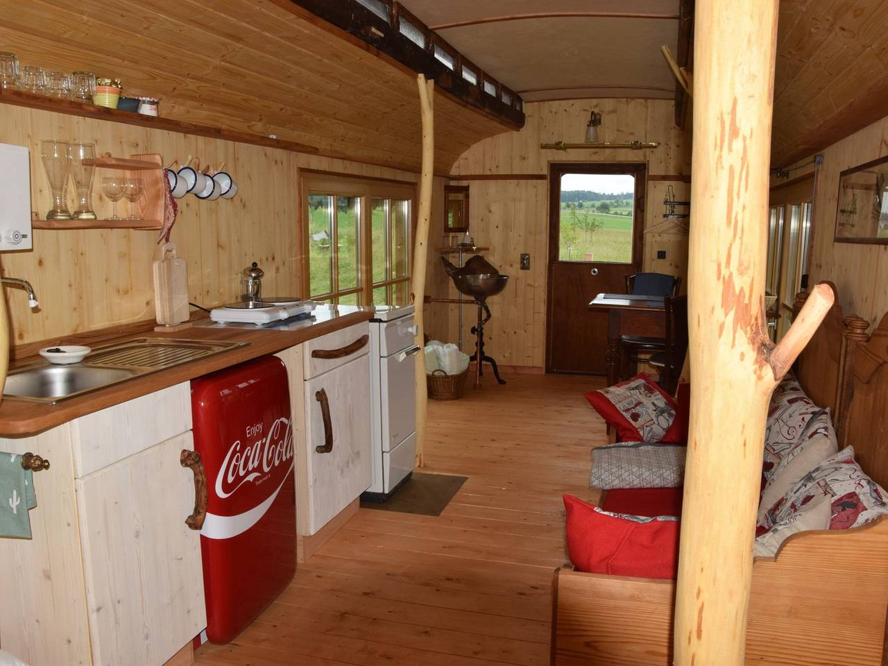 Zirkuswagen „Villa Abendrot“, die andere Art Urlaub zu verbringen. in Ostrach, Region Bodensee-Oberschwaben