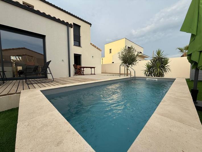 Chalet para 6 personas, con vistas además de piscina y jardín - 1