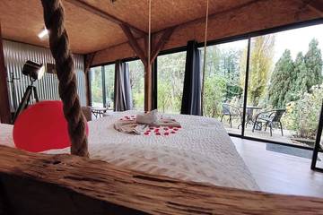 Location de vacances pour 2 personnes, avec jardin et jacuzzi à Lindry