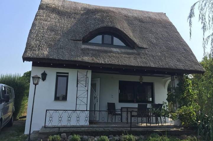 Ferienhaus für 4 Personen, mit Terrasse und Garten in Eggesin