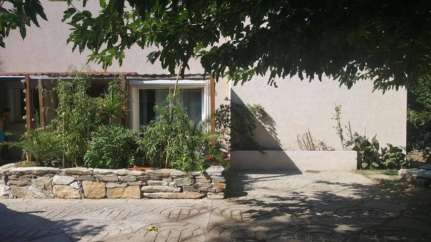 Location de vacances pour 2 personnes, avec jardin ainsi que vue et piscine dans Folelli - 3