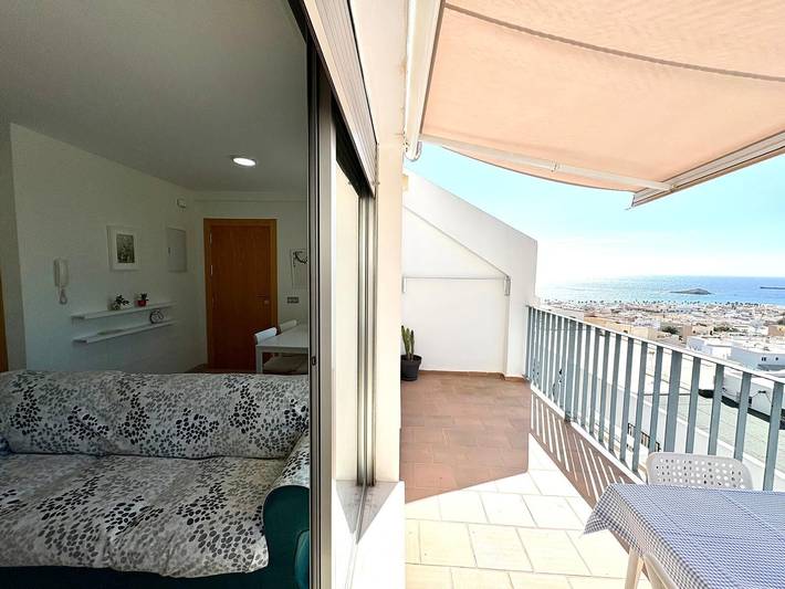 Appartement entier, Appartement « Fmr Miguel de Cervantes 21 » avec vue mer, terrasse privée et climatisation in Carboneras, Costa de Almería