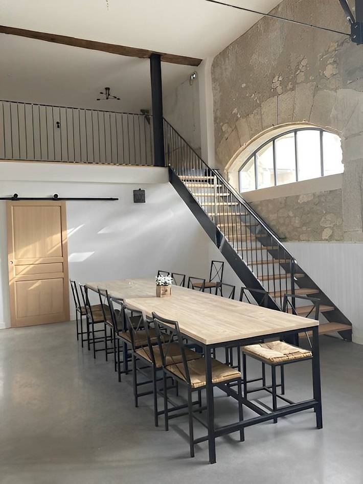 Gîte pour 22 personnes, avec piscine ainsi que terrasse et jardin dans l' Hérault - 4