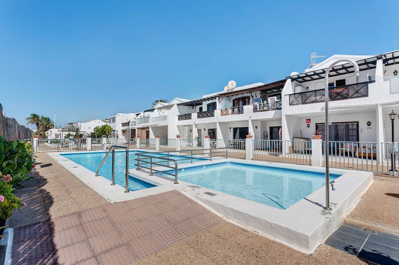Apartamento entero, Apartamento 'Romance' con Piscina Compartida, Terraza Privada y Wi-Fi in Puerto del Carmen, Tías