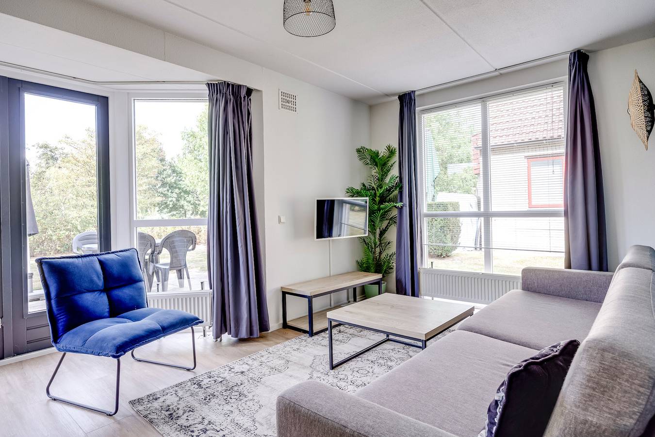 Vakantiepark 't Broeckhuys — 4 - Persoons Lakeside 47 Bungalow in Betuwe