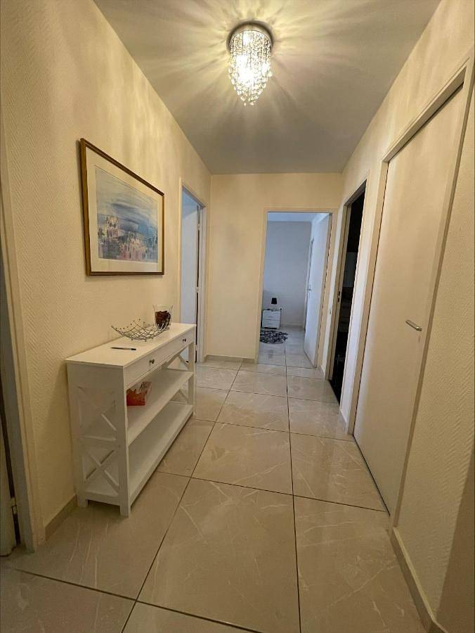 Gîte pour 6 personnes, avec vue et piscine ainsi que jardin et bassin pour enfant dans Gare Du Bosquet - 3