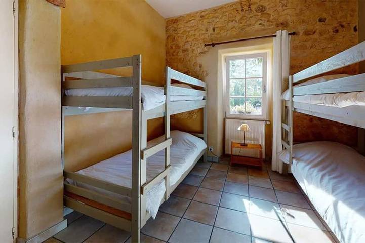 Gîte pour 12 personnes, avec sauna et balcon à Sainte-Foy-de-Longas - 2