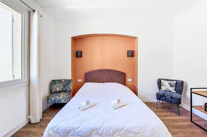 Location de vacances pour 8 personnes, avec jardin, animaux acceptés dans Plage de la Madrague - 3