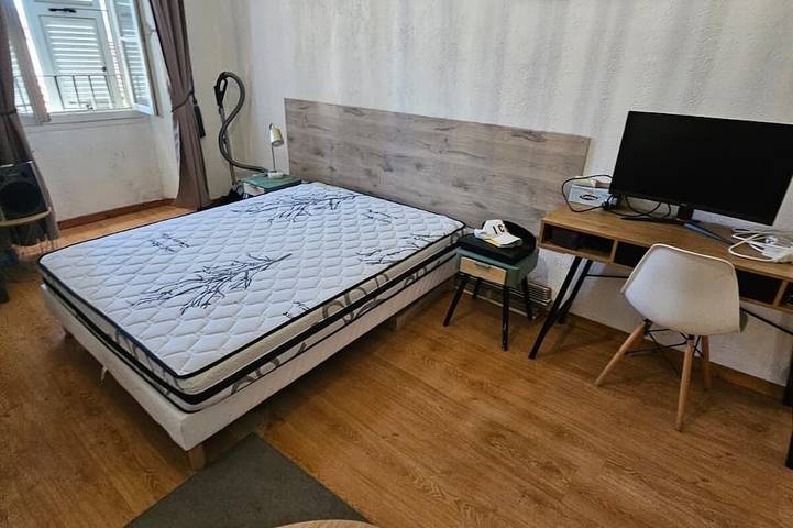 Ganze Wohnung, Large new studio 30 m2 full center 13 cours paoli wifi washing machine bright in Corte, Regionaler Naturpark Korsika