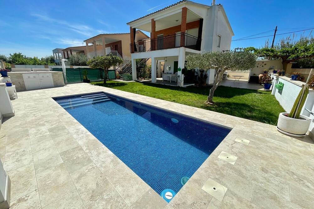 Villa Vacacional Aeroclub Rental Holidays Ref 002 in Castellon de la Plana, Costa dell'Azahar
