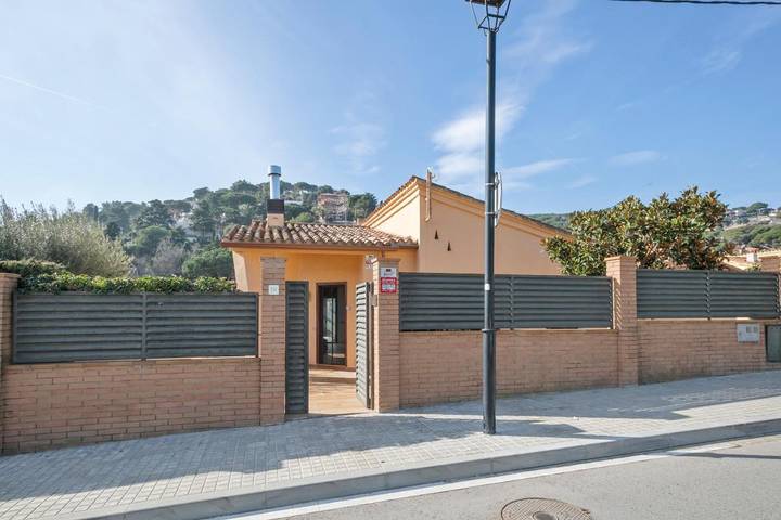 Location de vacances pour 4 personnes, avec Balcon ainsi que Terrasse et Jardin à Cabrils - 4