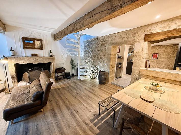 Maison de vacances pour 10 personnes, avec Jacuzzi et Terrasse ainsi que Jardin et Piscine