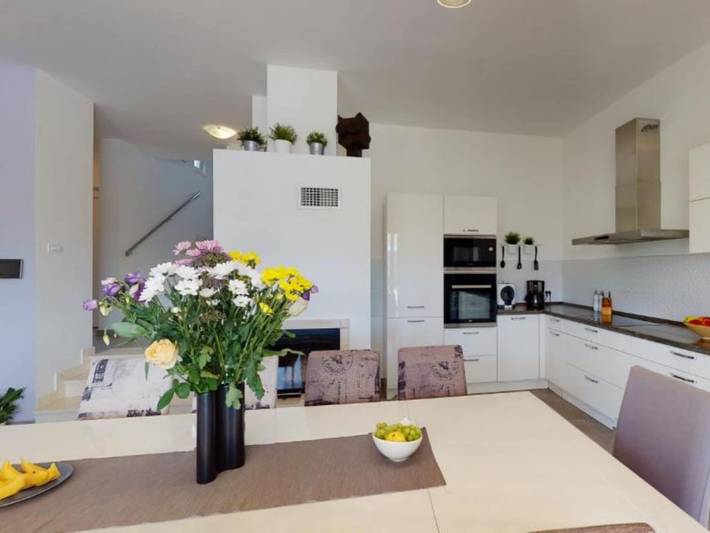 Villa pour 10 personnes, avec Balcon ainsi que Terrasse et Sauna dans Šolta - 3