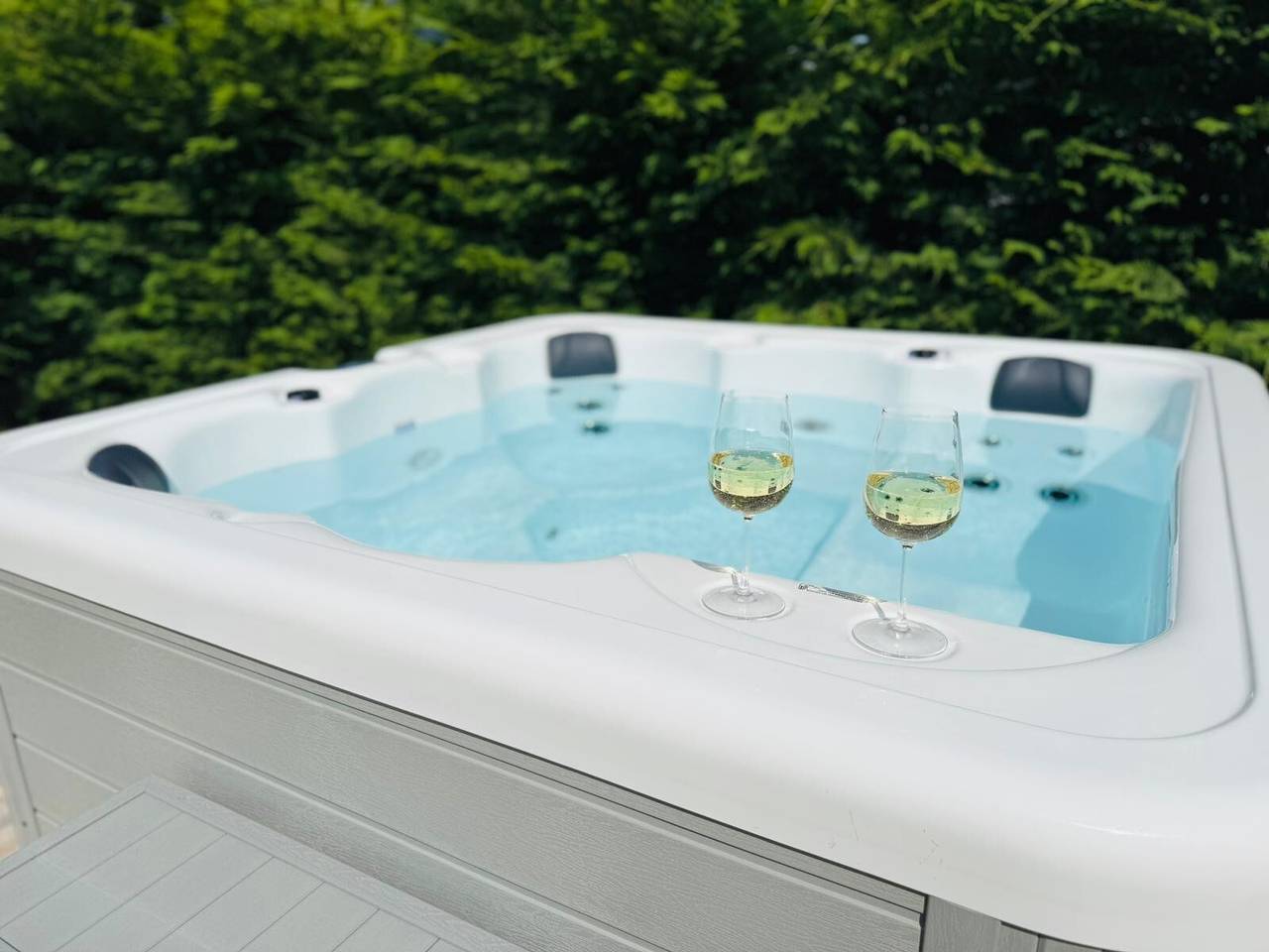 Ganze Wohnung, Casa Enea mit privatem Garten und Mini-Pool in Colico, Orobie Alpen West