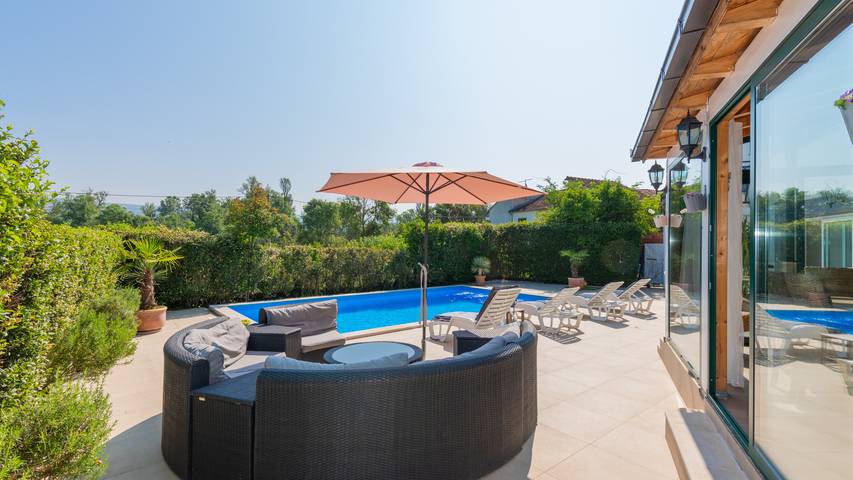 Villa pour 8 personnes, avec jacuzzi et jardin ainsi que sauna et terrasse à Imotski - 3