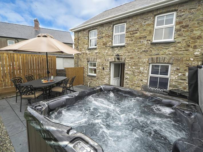Cottage voor 6 personen, with tuin and terras as well as whirlpool - 1