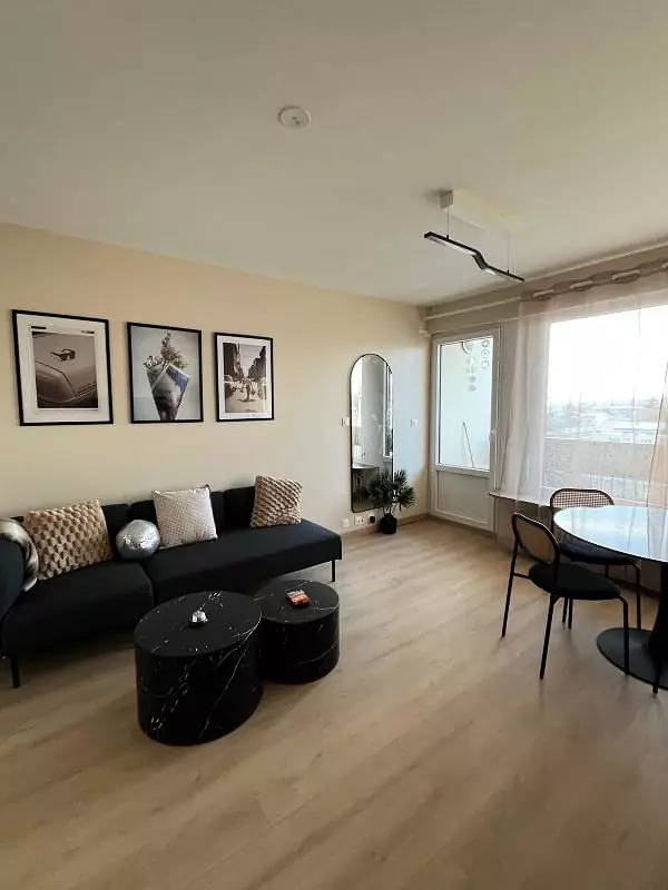 Appartement entier, Appartements pour 4 Personnes in Thionville, Moselle