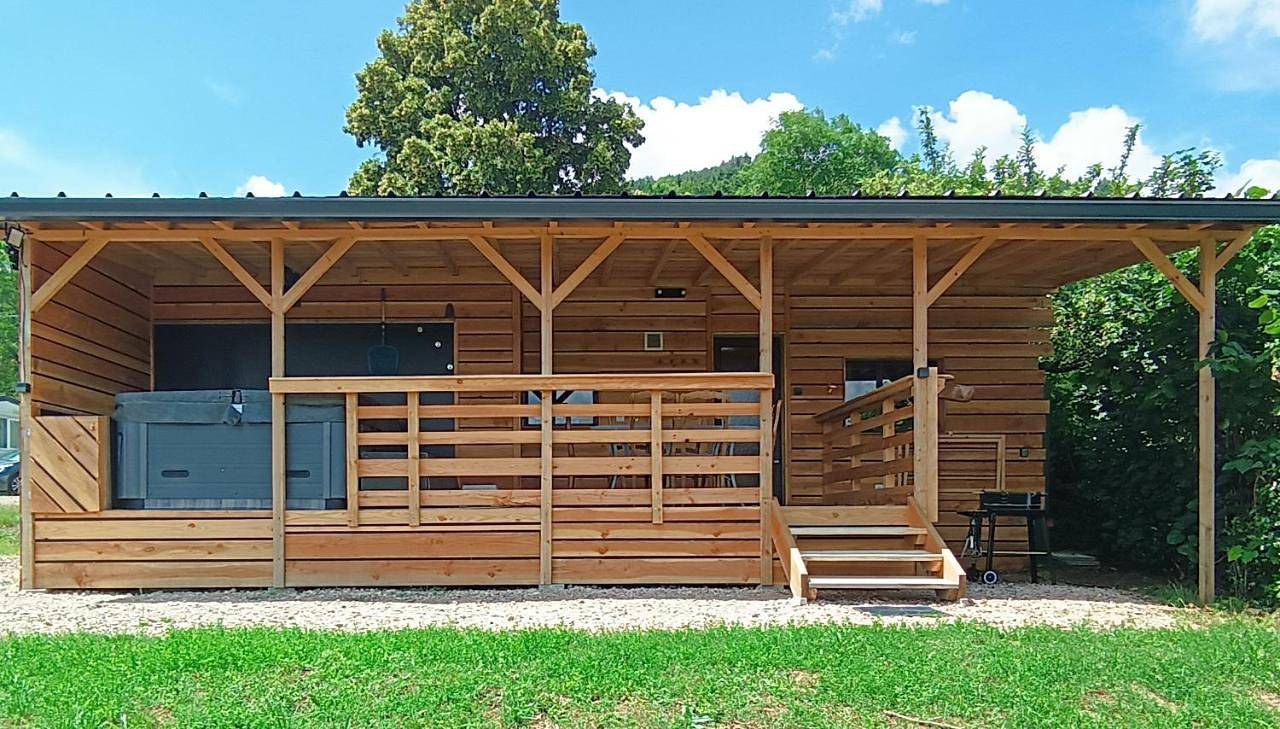 Two-Bedroom Chalet in Cublize, Région de Villefranche-sur-Saône