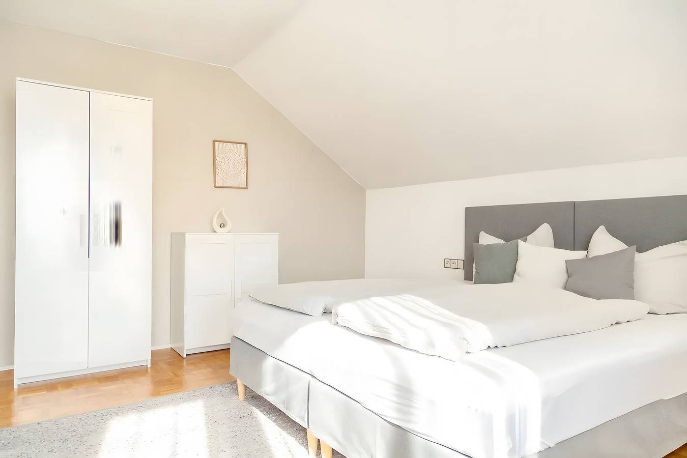 Ganze Wohnung, Apartment mit Gemeinschaftsgarten, Balkon und Wlan in Iphofen, Fränkisches Weinland