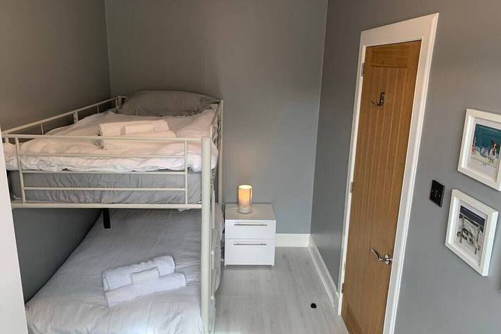 Skippers Retreat (with free doorstep parking) in North Berwick, Edinburgh and Lothian