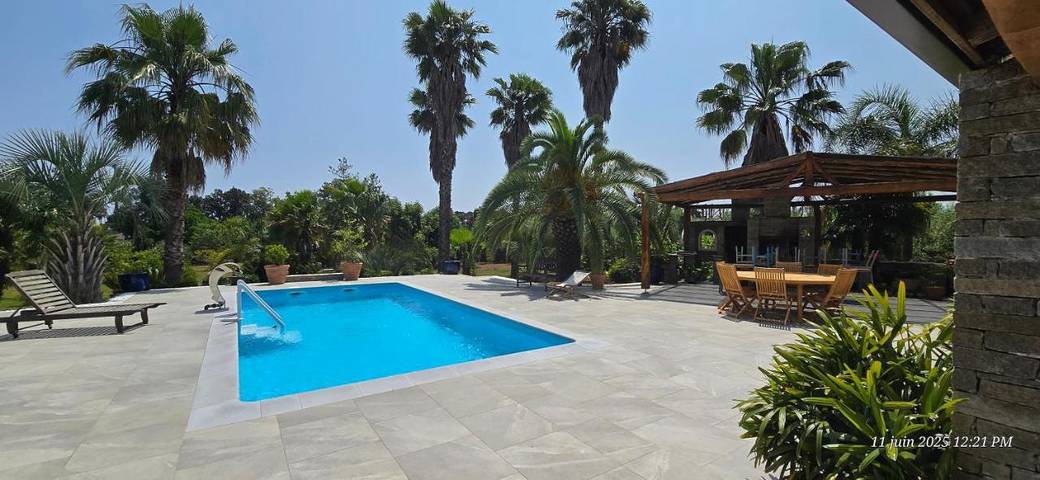 Location de vacances pour 8 personnes, avec jardin ainsi que vue et piscine à Castellare-di-Casinca - 4