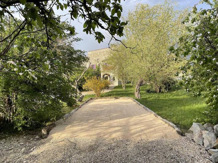 Location de vacances pour 7 personnes, avec jardin et piscine à Beaulieu (Largentière) - 3