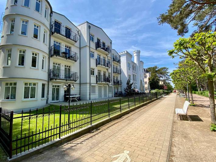 Ferienwohnung für 4 Personen, mit Garten und Balkon sowie Seeblick, kinderfreundlich in Ahlbeck