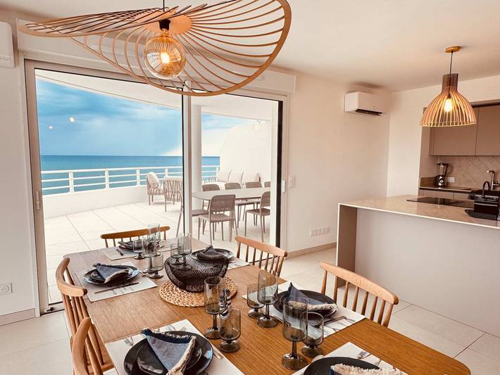 Gîte pour 8 personnes, avec balcon/terrasse et jacuzzi, animaux acceptés dans Casino de Valras Plage