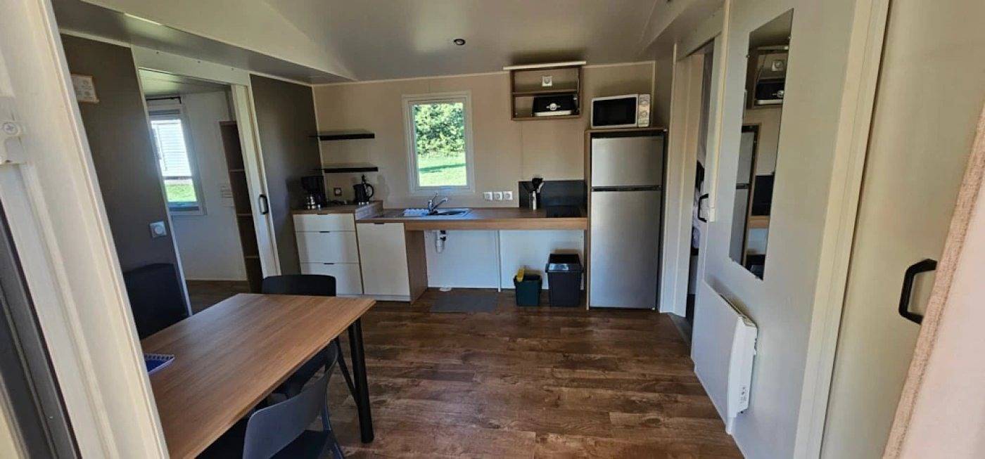 Zecamping 3* pet friendly et piscine avec accès direct à un lac in Saint-Laurent-du-Verdon, Verdon Regional Natural Park