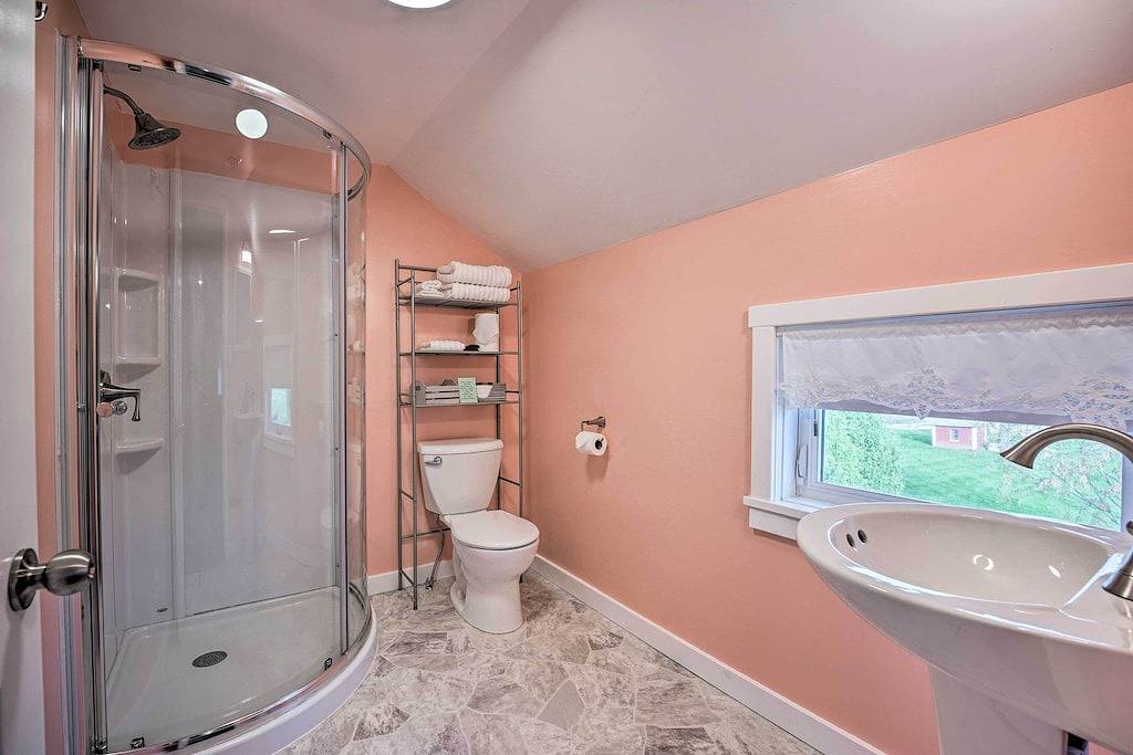 'Rise and Shine Farm' in Goshen w/ Bbq & Fire Pit! in Elkhart County