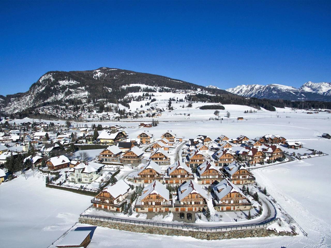 Geheel appartement, Charmant appartement met tuin en bergpanorama
 in Mauterndorf, Lungau