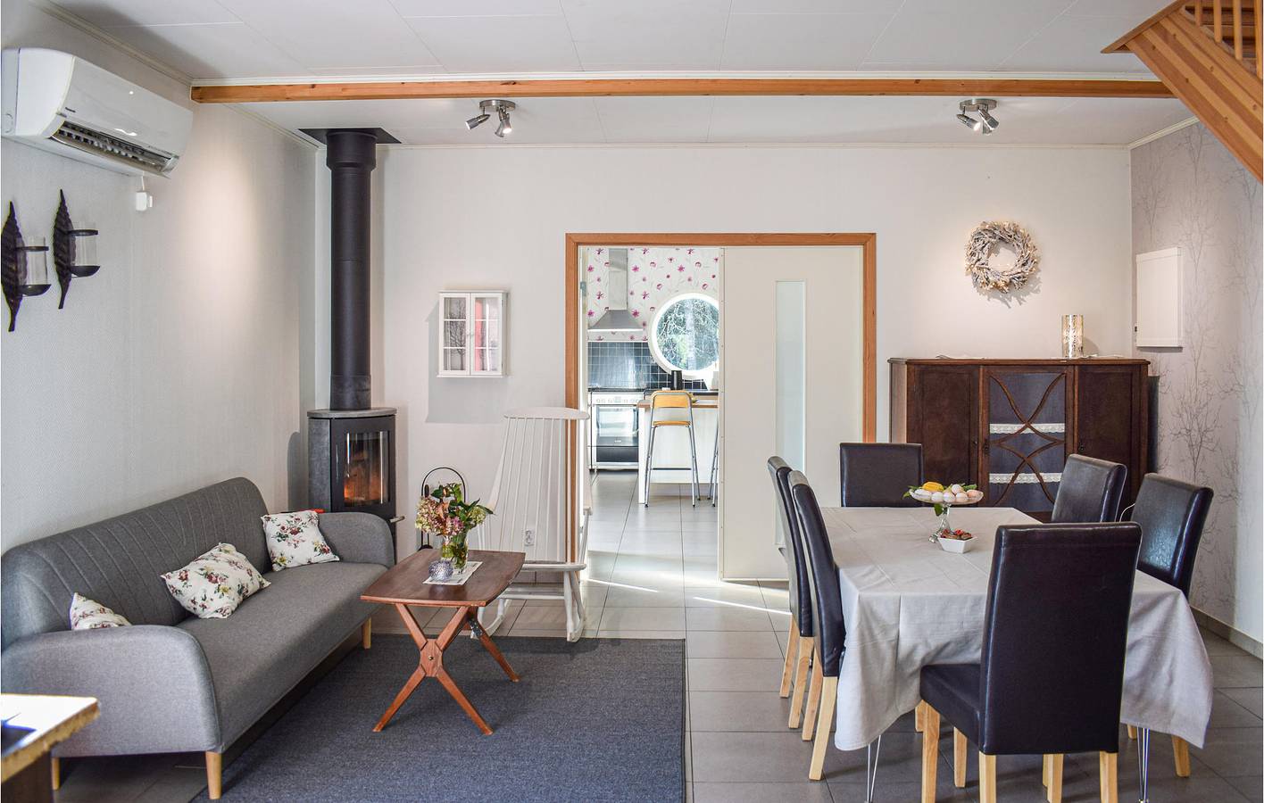 Ganze Ferienwohnung, Ferienwohnung für 6 Personen mit Terrasse in Hylte, Halland