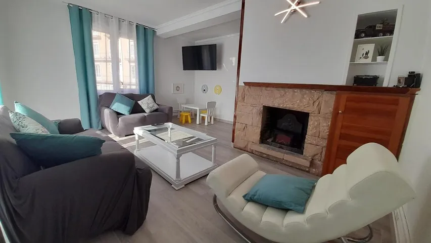 Apartamento de vacaciones para 8 personas, con balcón y vistas - 1