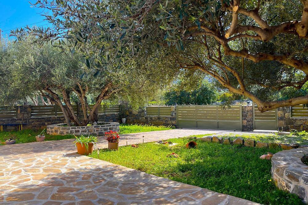 Entire apartment, Elounda Holidays Argyro in Elounda, Lasithi