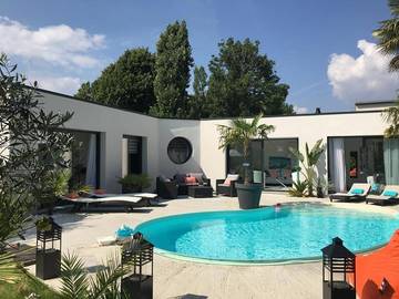 Maison d’hôte pour 4 personnes, avec piscine ainsi que vue et jardin dans le Golfe du Morbihan