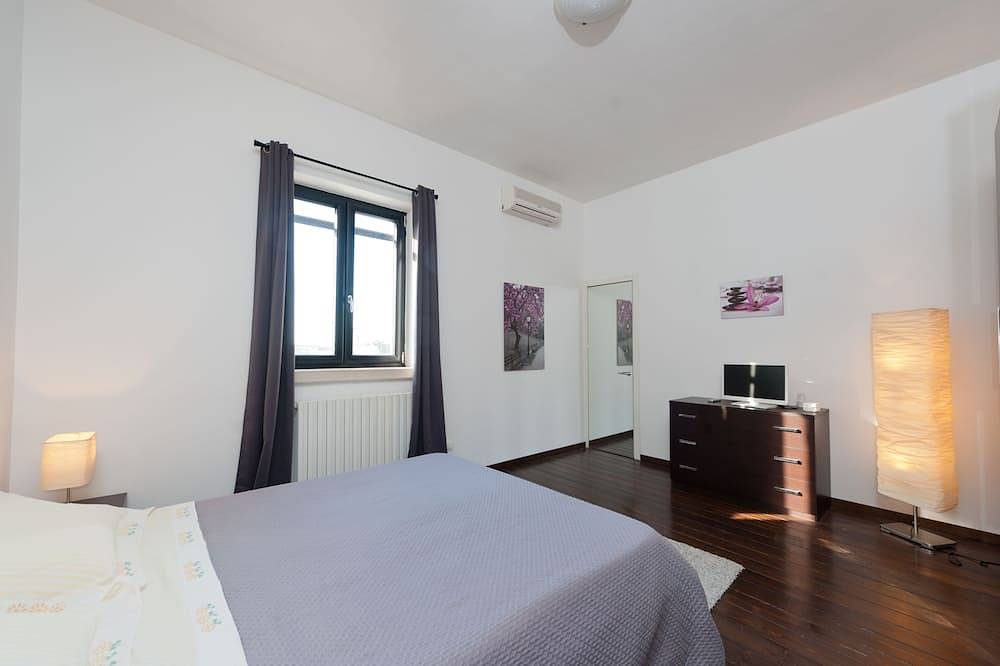 Entire apartment, Sweethomelecce Cathedral View in Lecce, Lecce Province